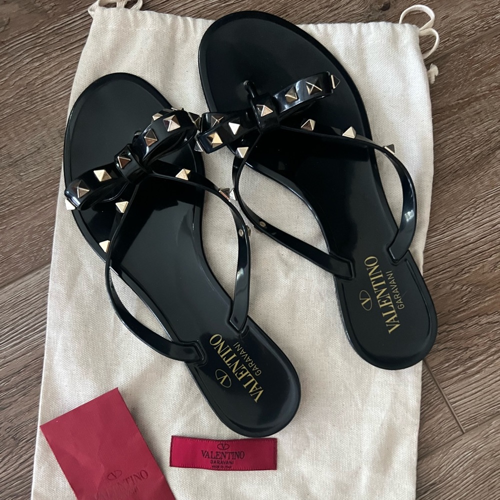 Valentino Garavani Rockstud Pvc Flat Thong Sandals